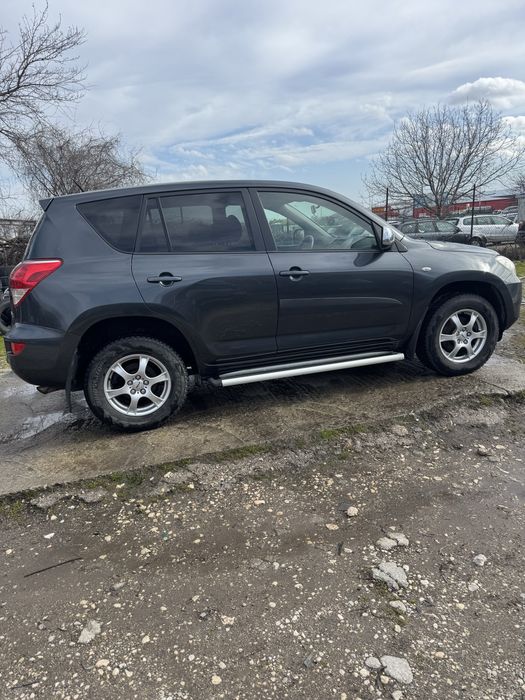 Продавам Toyta RAV 4