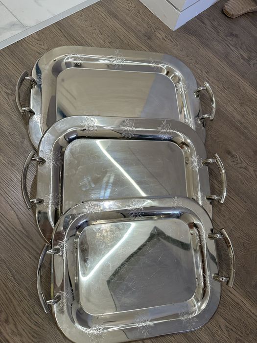 Продаю поднос для блюд