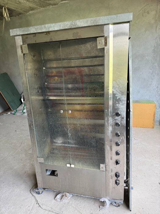 Grill aparat