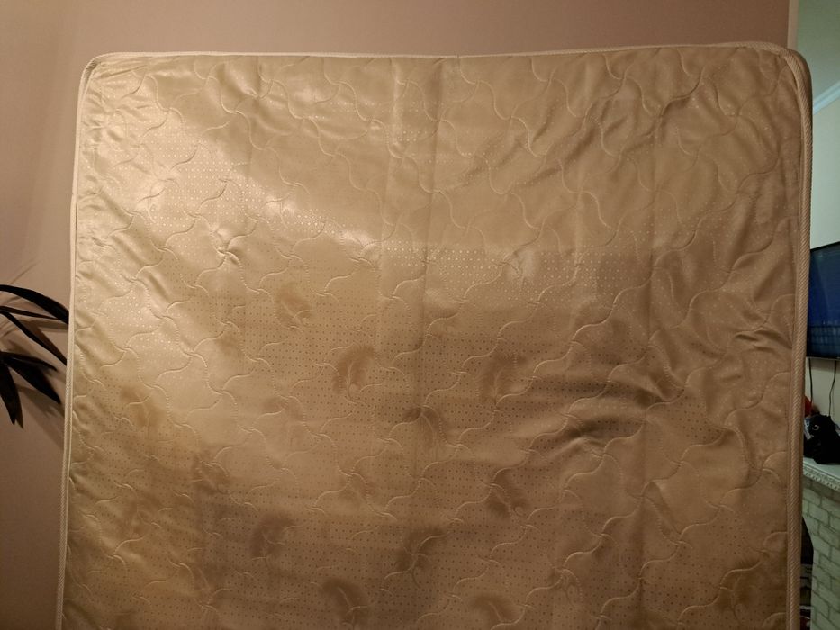 Продам матрац б/у