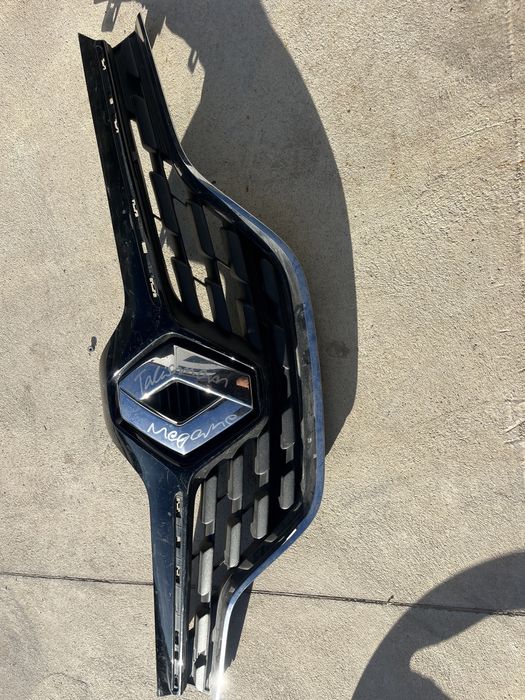 Решетка Renault Scenik 2017-