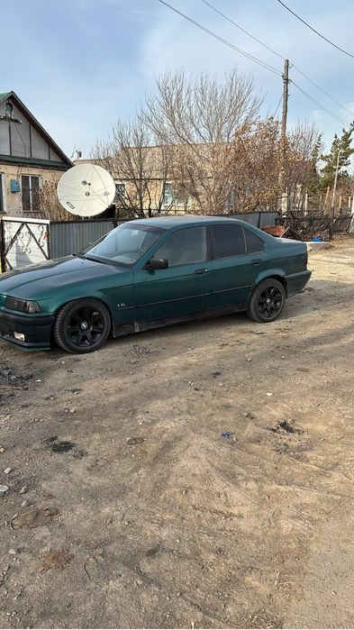 БМВ 320 в хорошем состояние