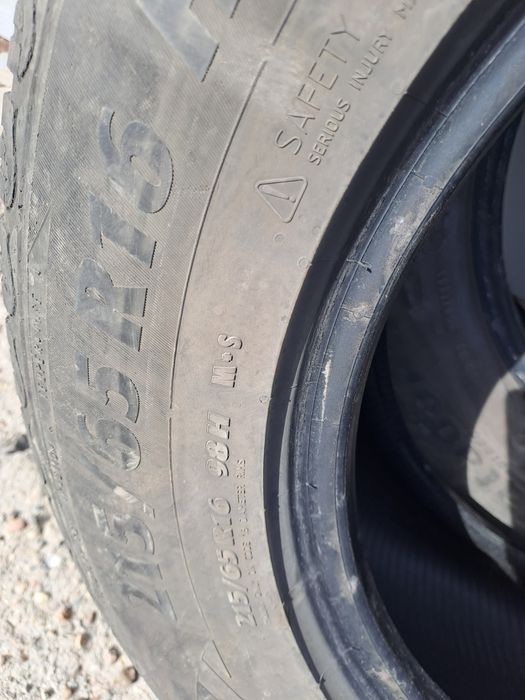 Продаю шины R16, 215/65