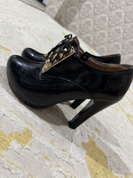 Продам ботильоны