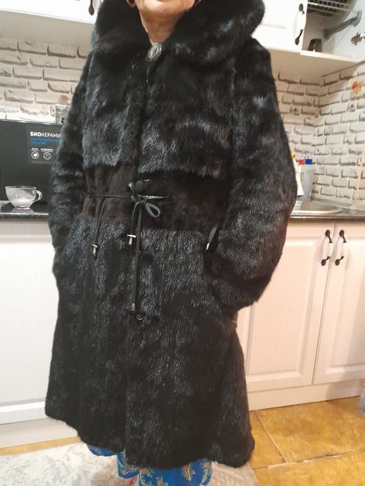 Продам норковую шубу