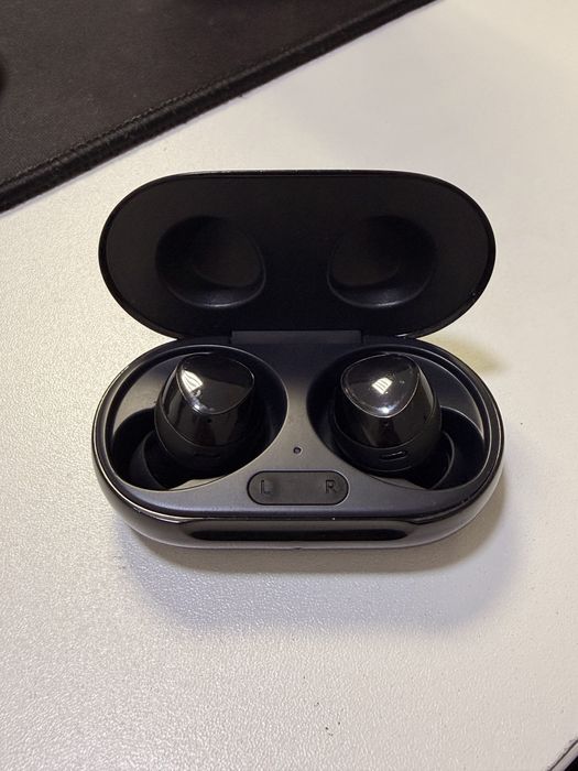 Samsung buds plus