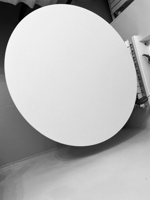 Срочно Стол для гостей