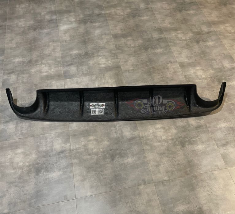 Диффузор на задний бампер Subaru Legacy BM