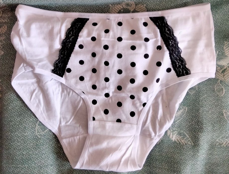 Женское белье трусы майки.