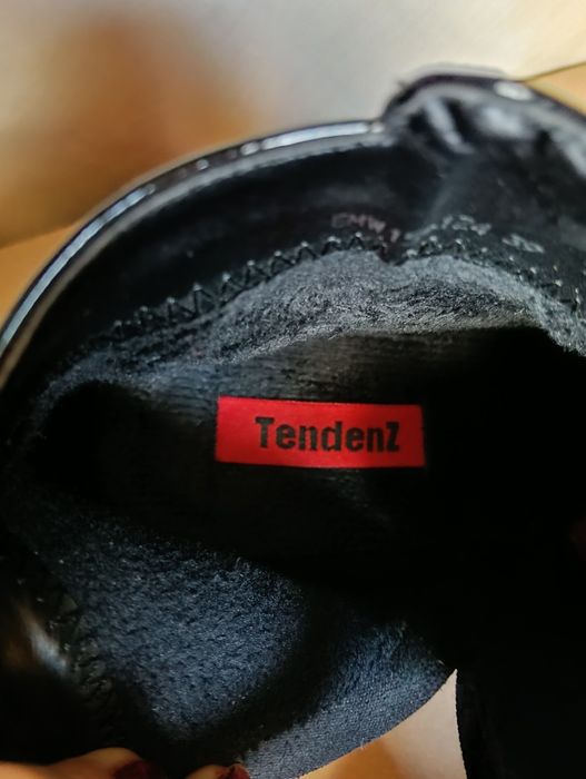 Дамски маркови лачени боти