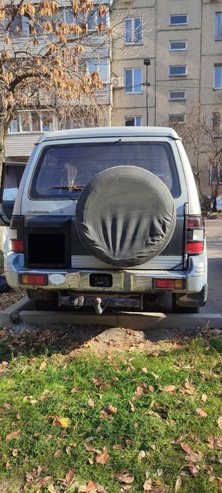 Mitsubishi Pajero 2