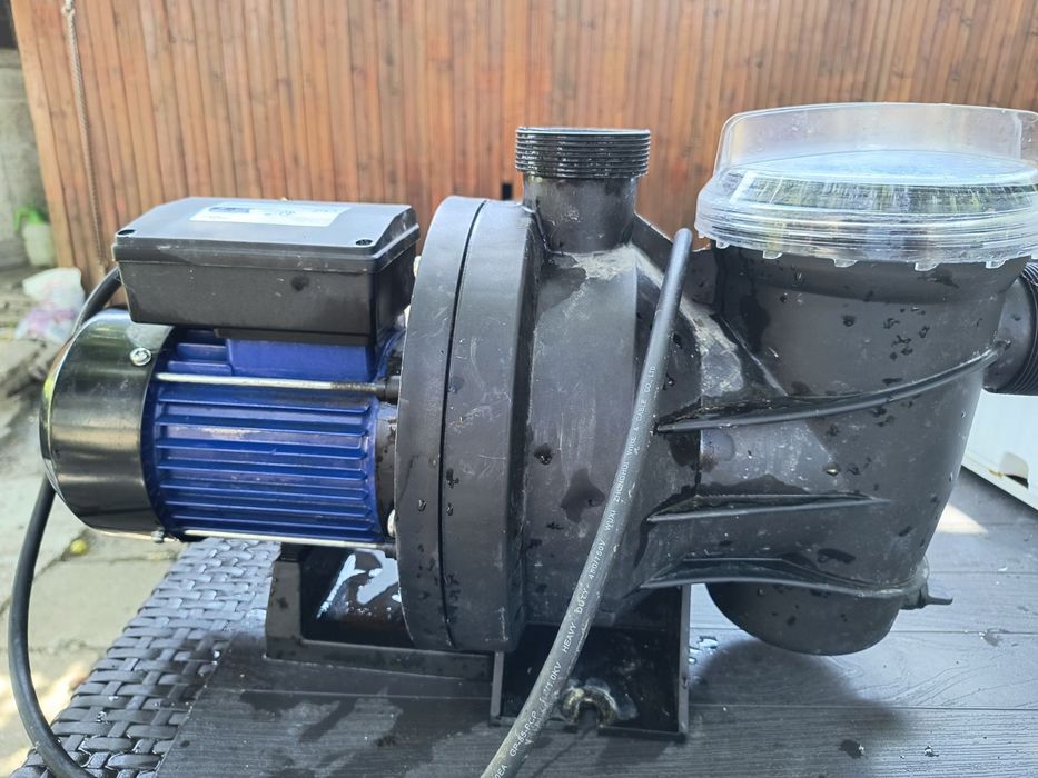 Електрическа помпа за басейн vidaXL – 800W (16000 л/ч)