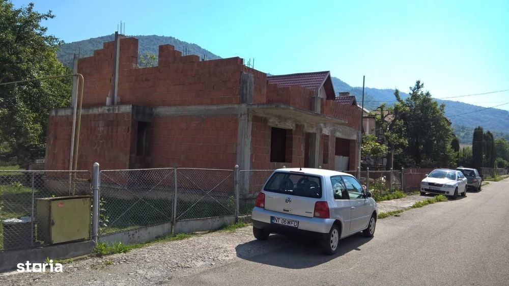 Casa in constructie - Bicaz