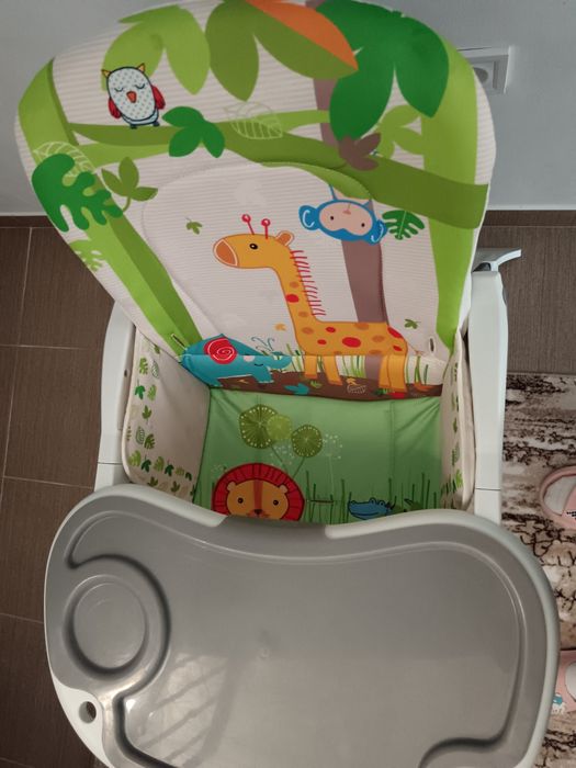 Măsuță pentru bebeluși