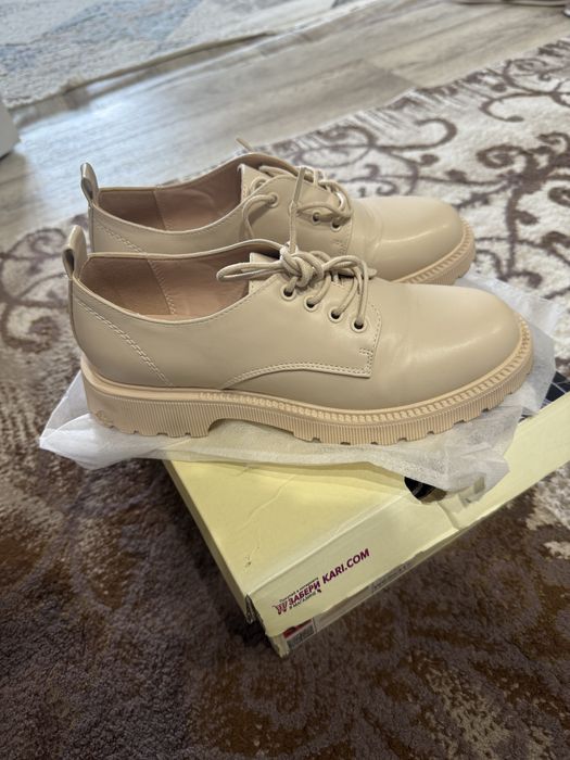 Оксфорды в бежовом цвете