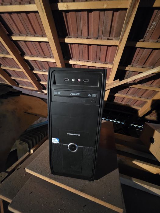 Carcasa PC  cu dvd -ROM