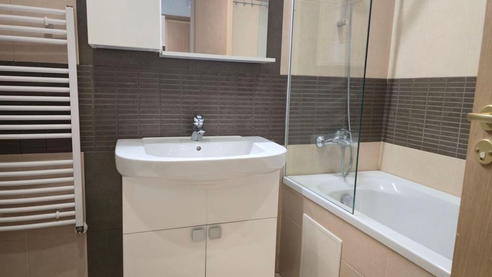 Дава се под наем Двустаен апартамент в София, Витоша - 79 кв.м за 597.21 € - Снимка #3