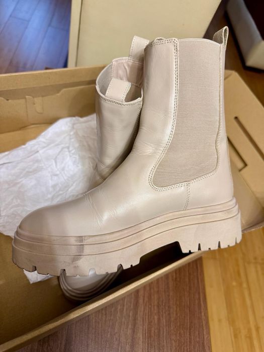 Ghete crem Zara marimea 36