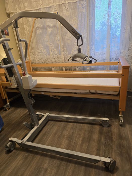 Lift / elevator electric pentru pacienti imobilizați IASI