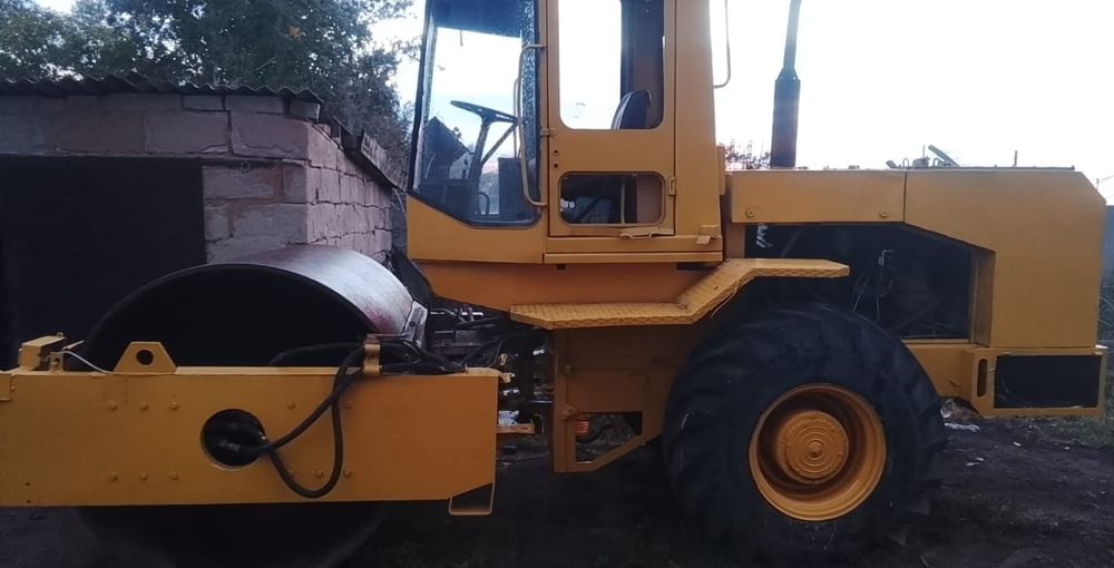 Продам Каток грунтовый Амкадор