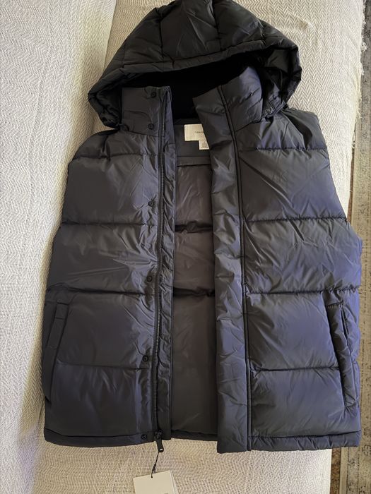 Vesta cu puf Calvin Klein noua originala