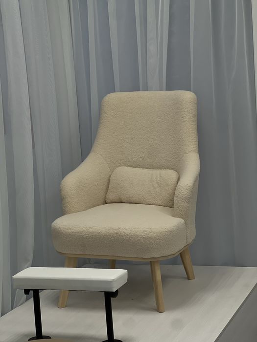 Сдается маникюрное место в аренду.