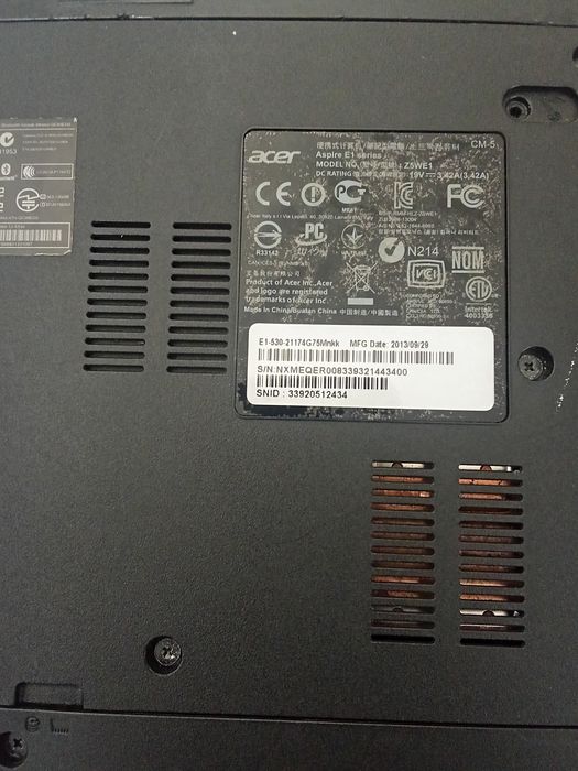 Продам ноутбук асер хорошем состояние