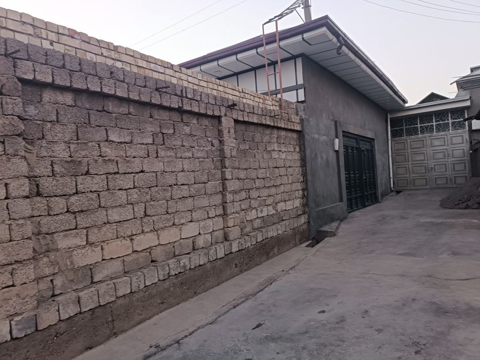 Уй сотилади 250 000$