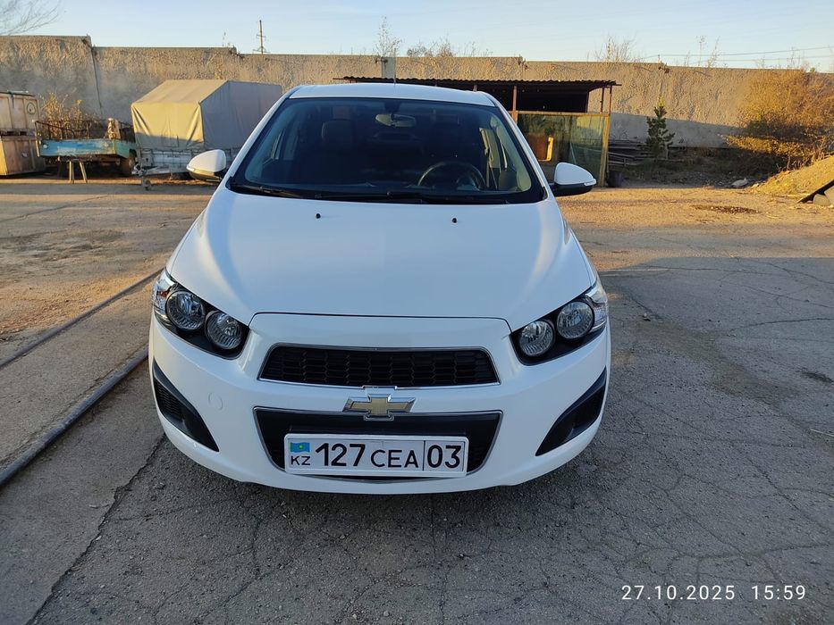 Продам автомобиль Шевроле Авео Т 300