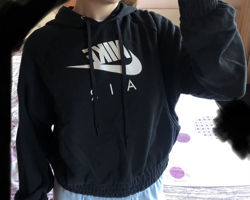 Hanorac Nike,în stare foarte bună