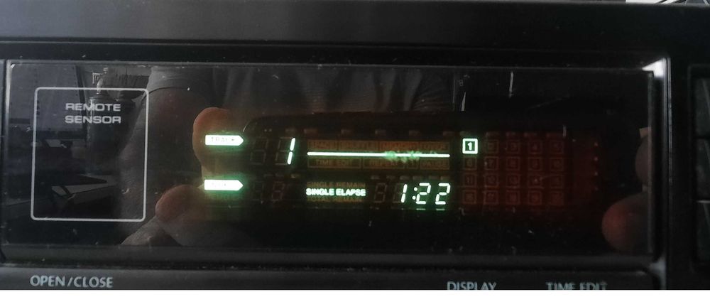 Голям модел! Cd плейър Onkyo dx-6720
