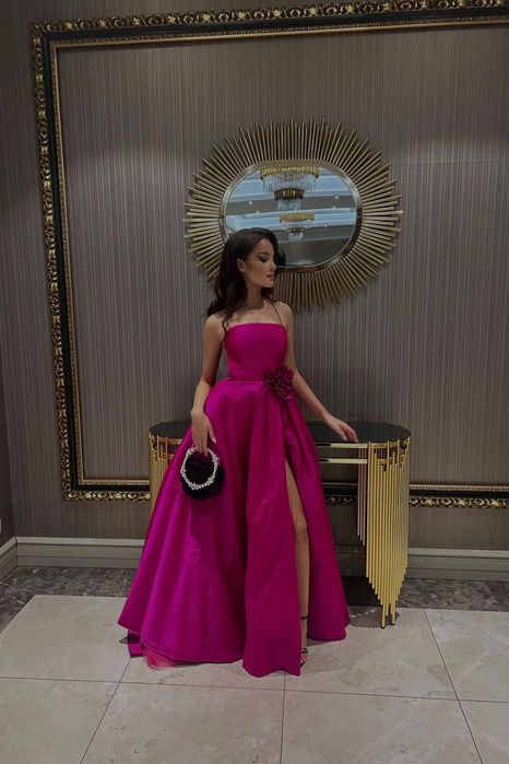 Продавам бална рокля на дизайнера Tarik Ediz