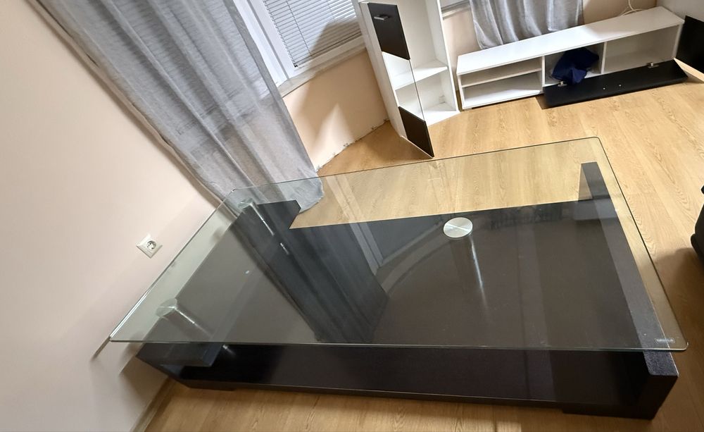 Голяма холна маса