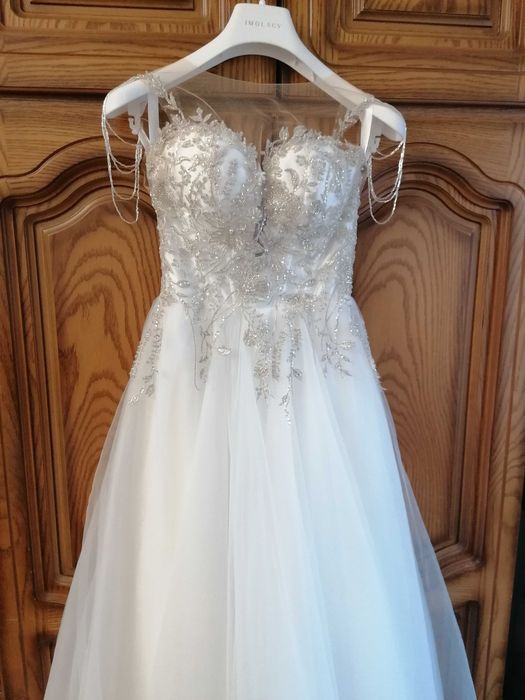 Vând Rochie de mireasa