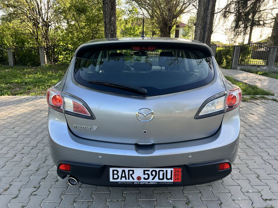 Mazda 3 // Exclusive Line //