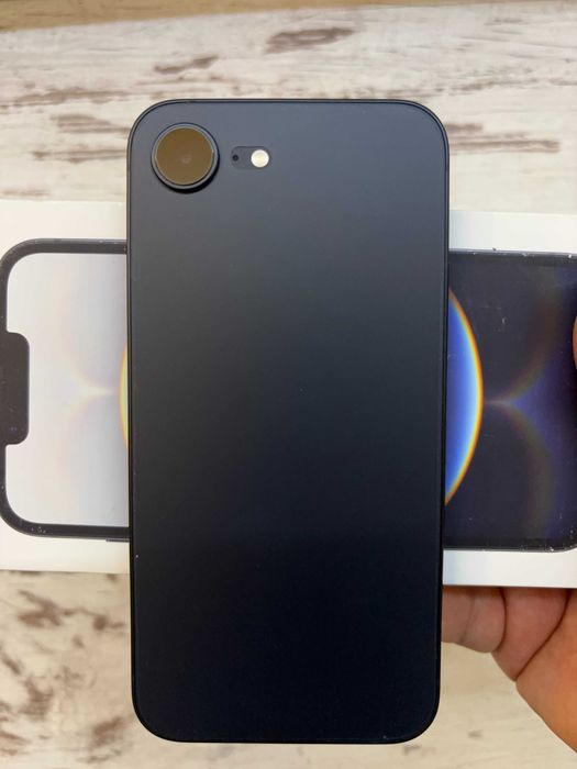 Iphone 16e Black 128 Giga MDM