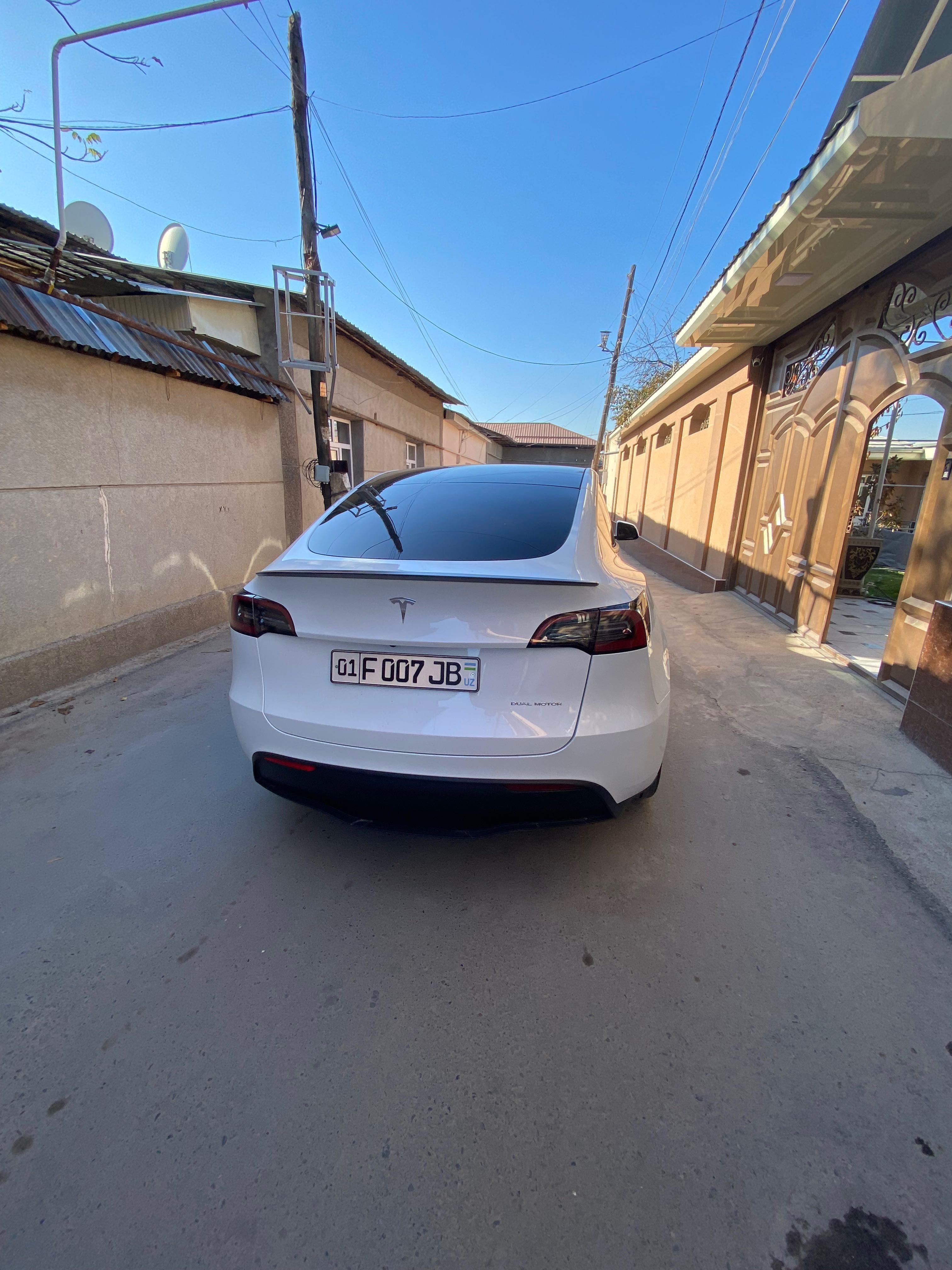 Tesla model Y Americanka 2023: 65 000 у.е. - Tesla Ташкент на Olx