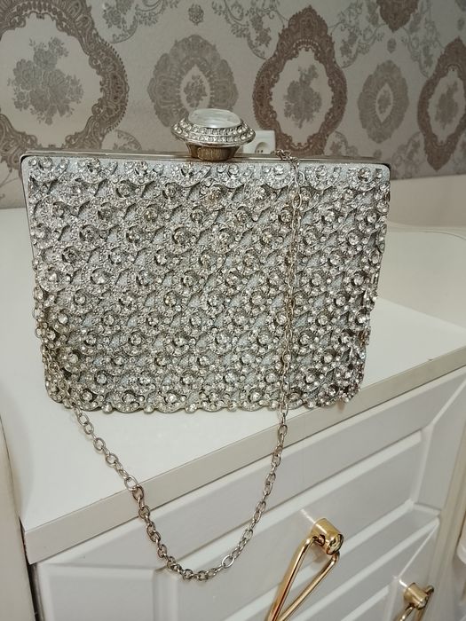 Sroʻchniy sotiladi sumka