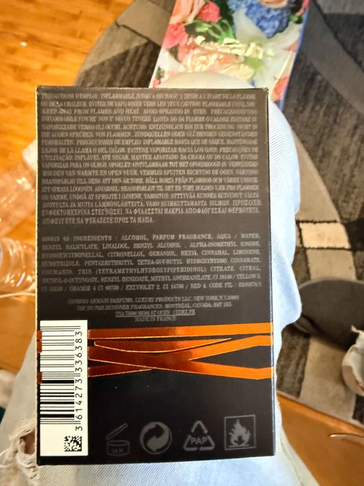 Vând parfum original
