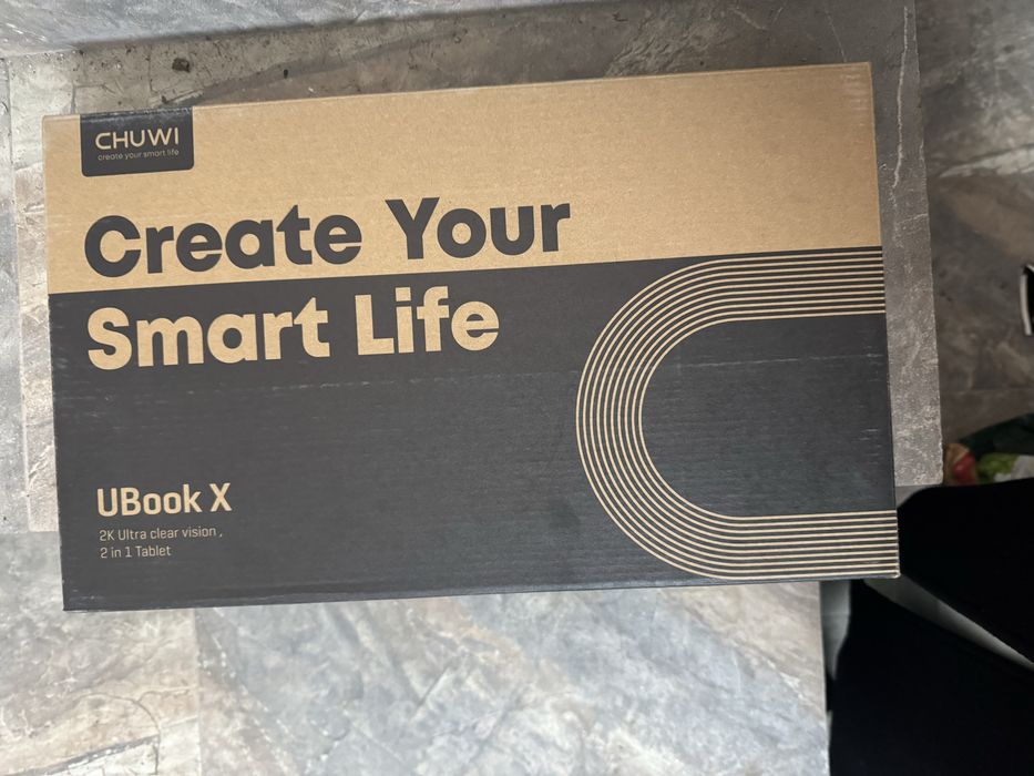 CHUWI UBook X – Tabletă 2 în 1 cu tastatură și stylus