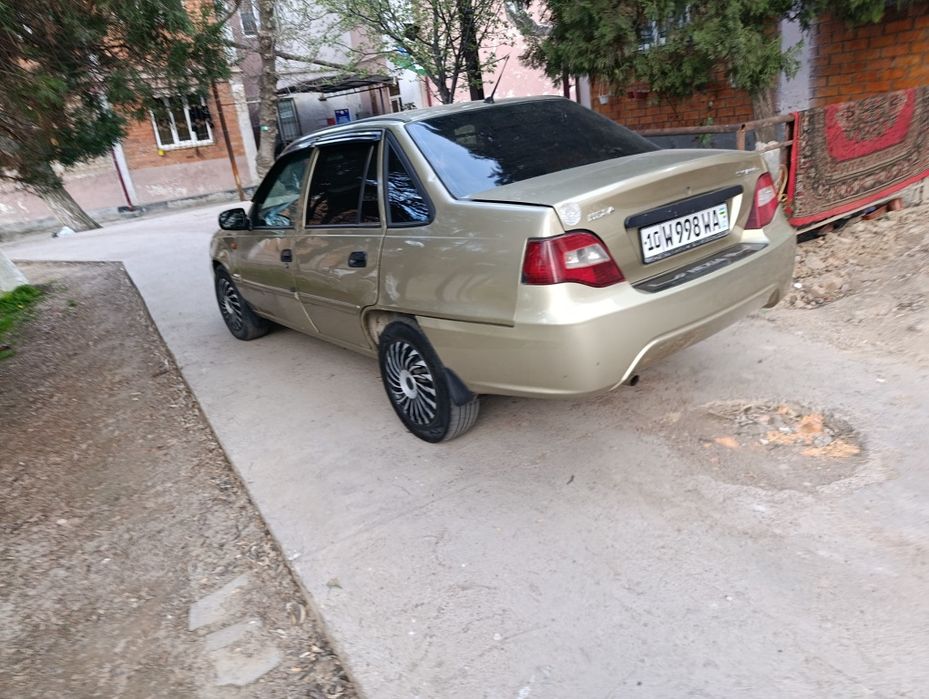 Нексия 2 сонс срочна сотилади гази бор юришлари зўр