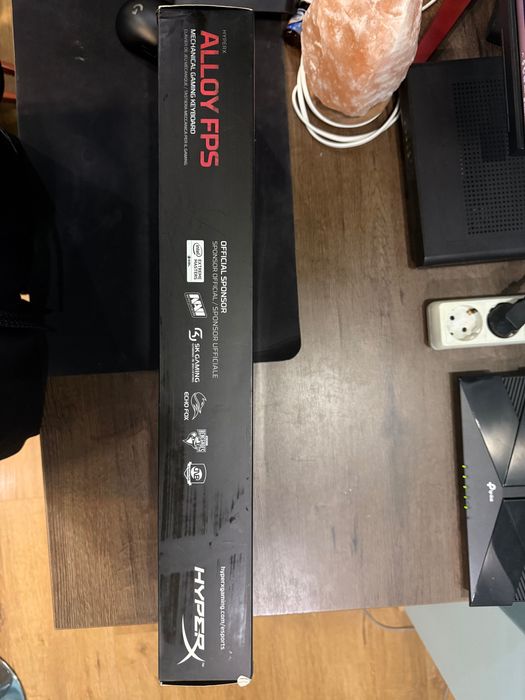 HyperX механична клавиатура