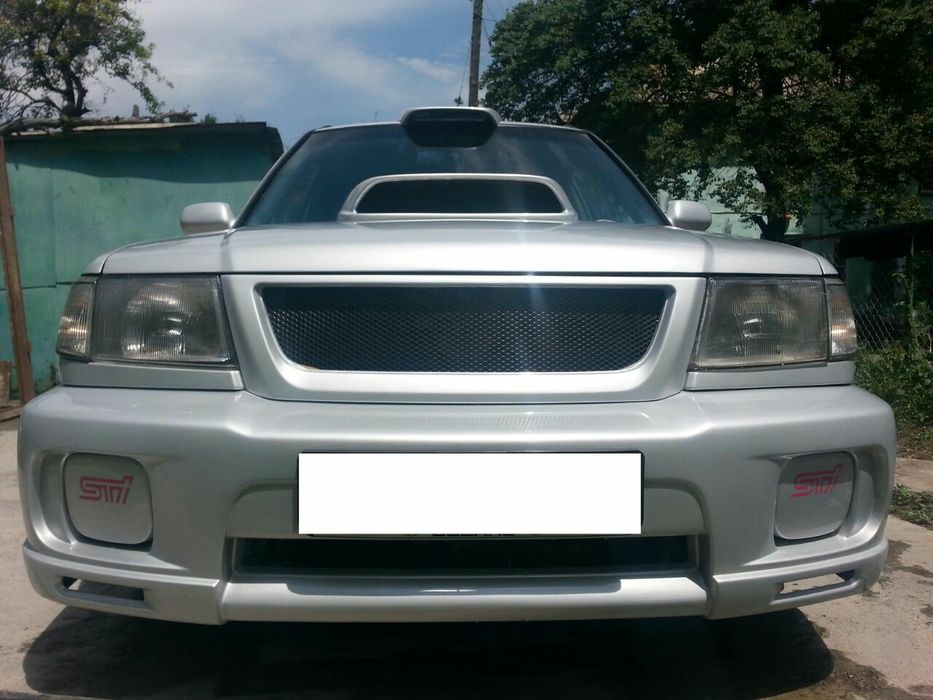 Продам бампер на Субару Форестер