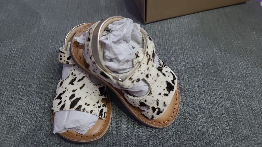 Sandale fetita mărimea  23