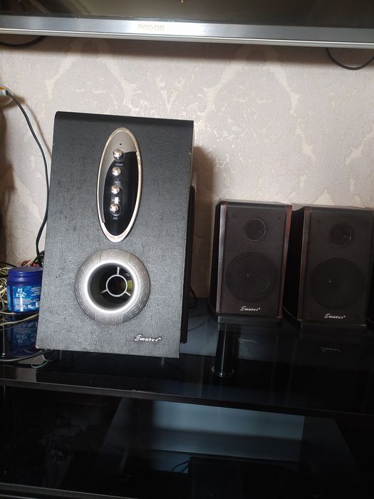 Продам сабвуфер.