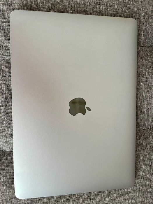 MacBook Air 13 2020 M1 8GB RAM 256GB SSD 94% baterie
