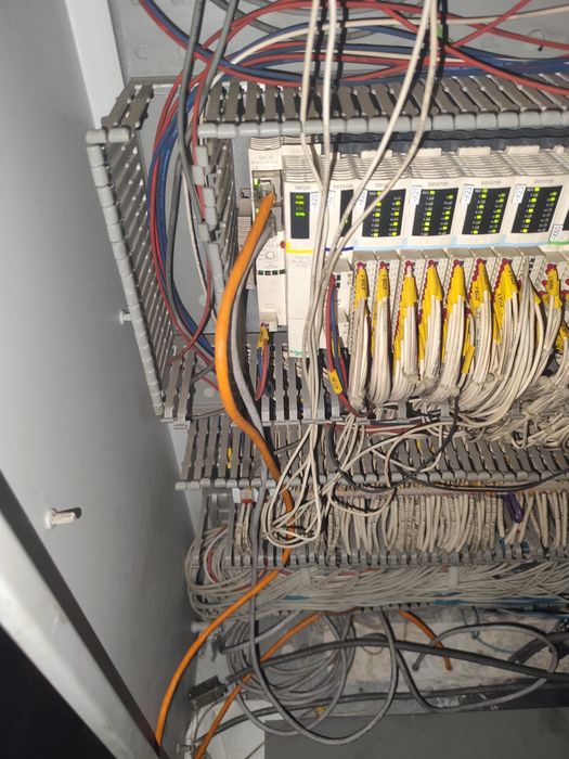 Probleme electrice? Instalații și reparații pentru casă și industrial