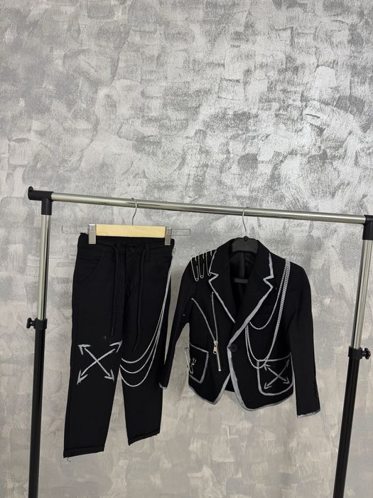 Costm elegant pentru copii