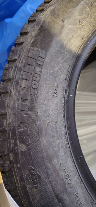 Vând set 4 anvelope Michelin Latitude Tour HP.