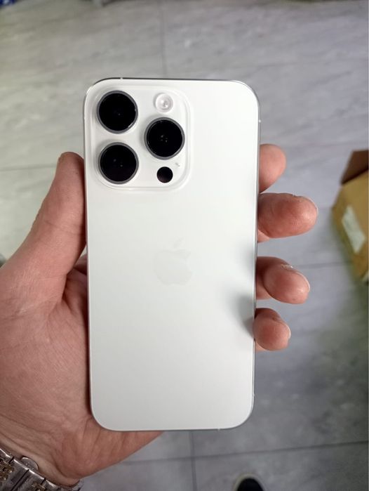 Iphone 15pro с гарантией